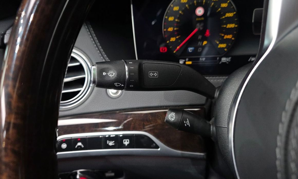 Mercedes-Benz S-Class 2020