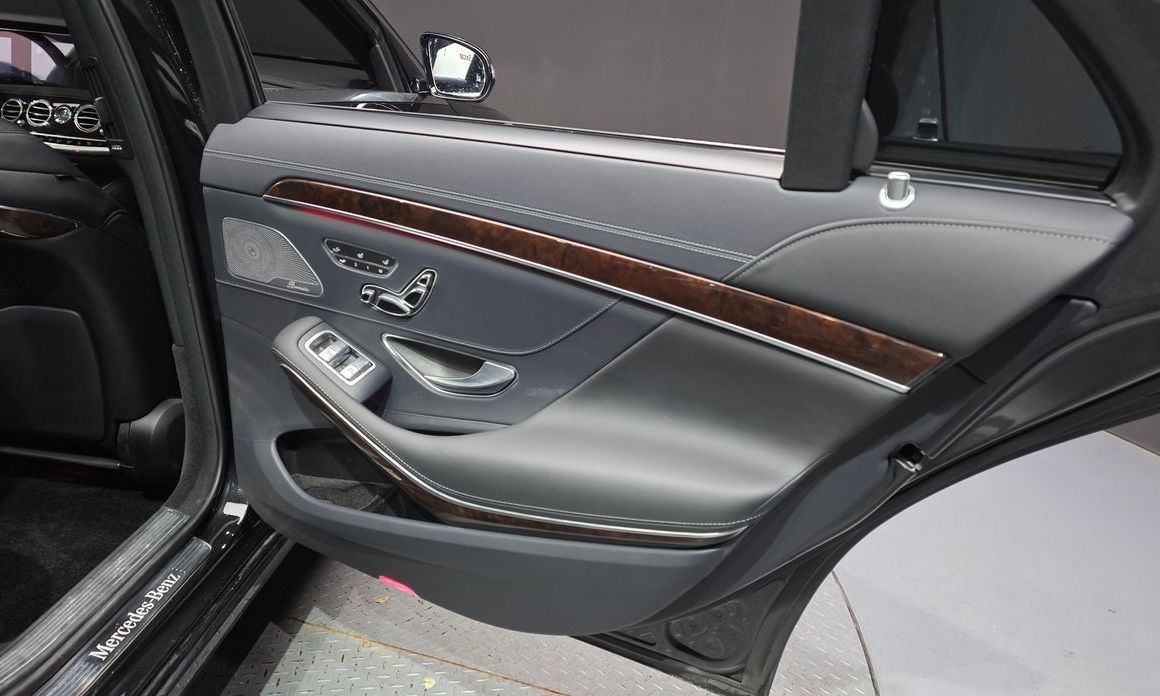 Mercedes-Benz S-Class 2020