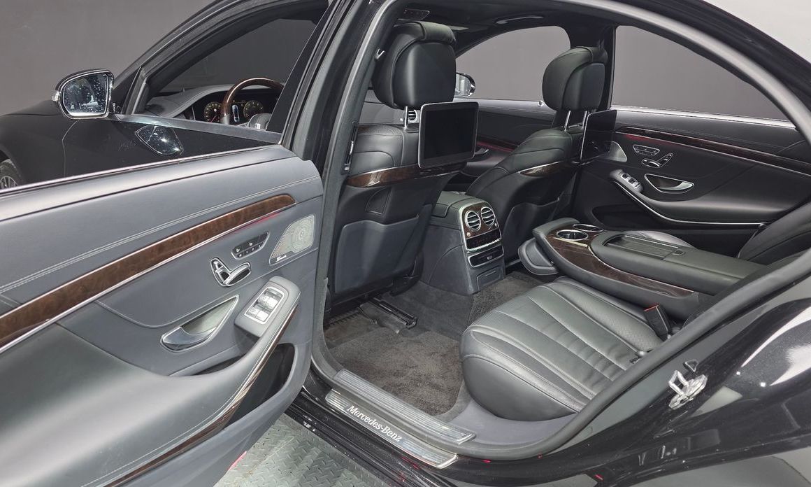 Mercedes-Benz S-Class 2020