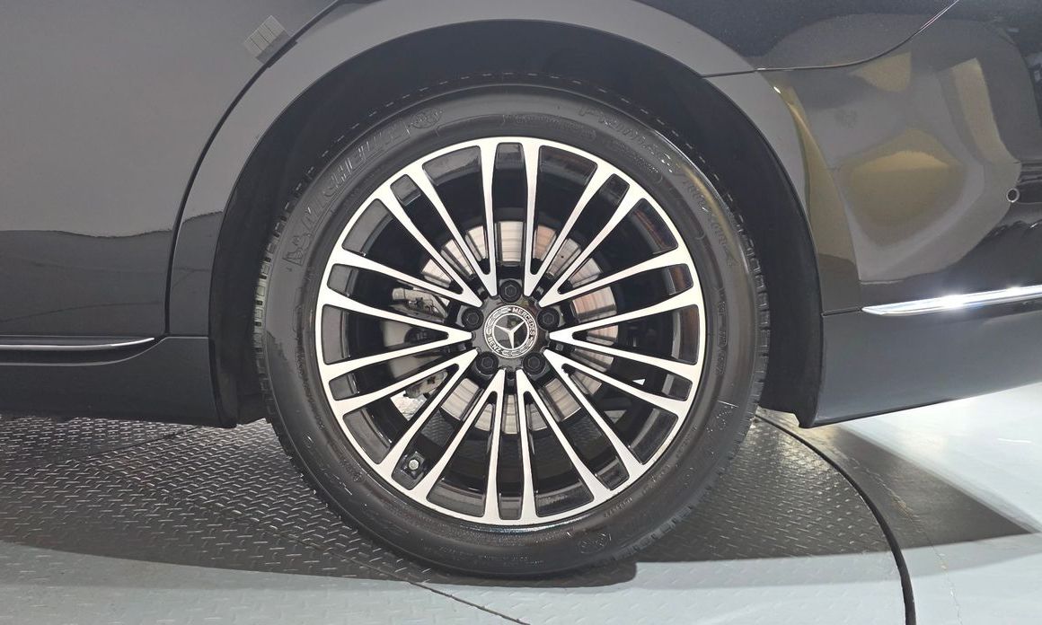 Mercedes-Benz S-Class 2021