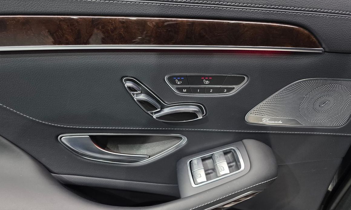 Mercedes-Benz S-Class 2020