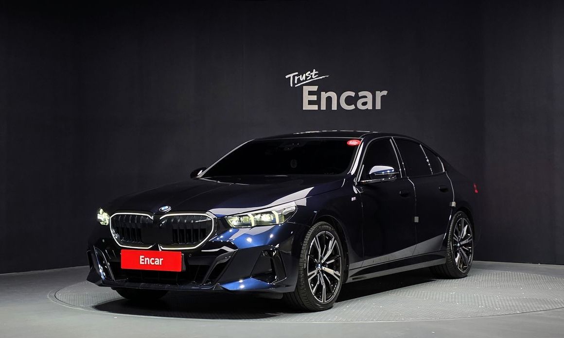 BMW 5-Series 2025