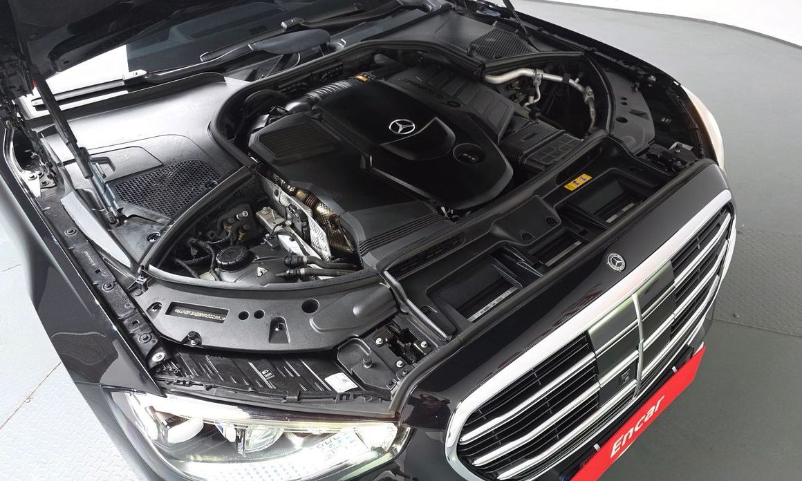 Mercedes-Benz S-Class 2021
