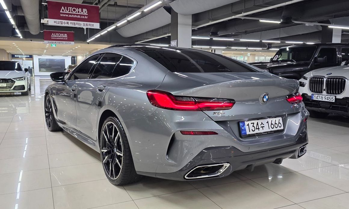 BMW 8-Series 2024