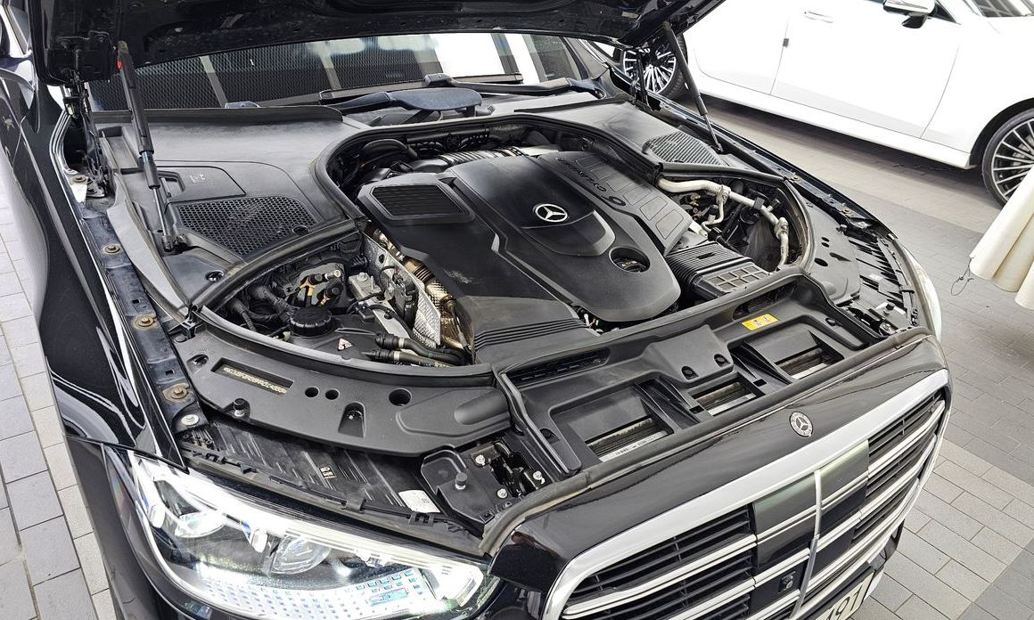 Mercedes-Benz S-Class 2021