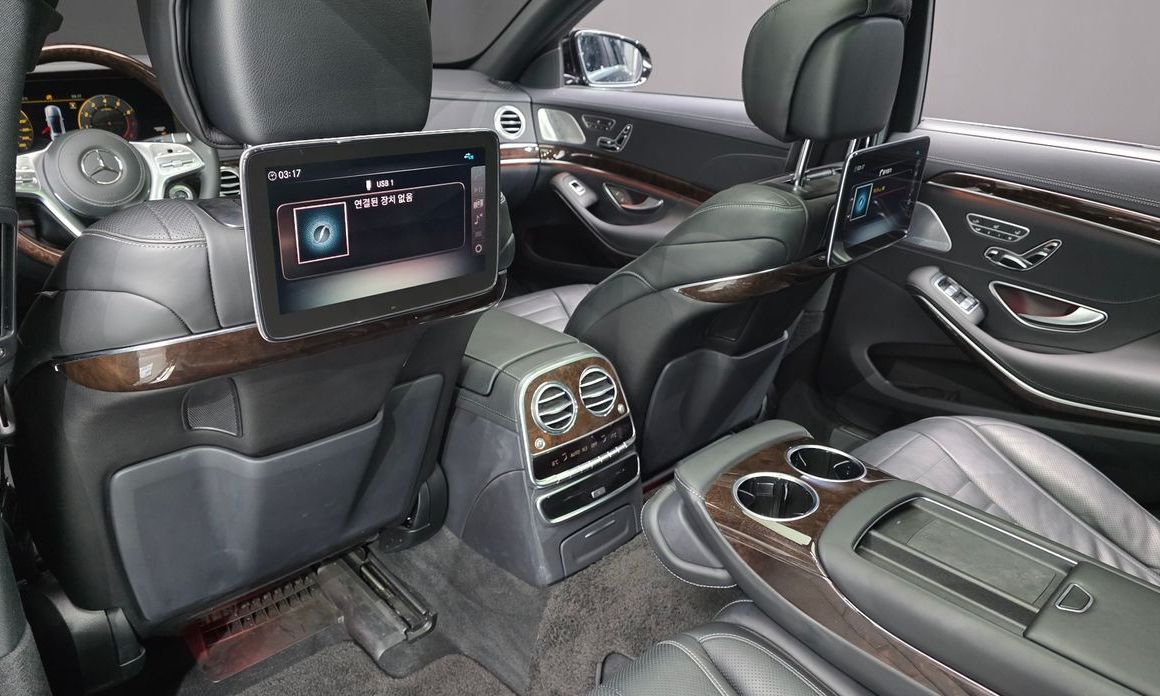 Mercedes-Benz S-Class 2020