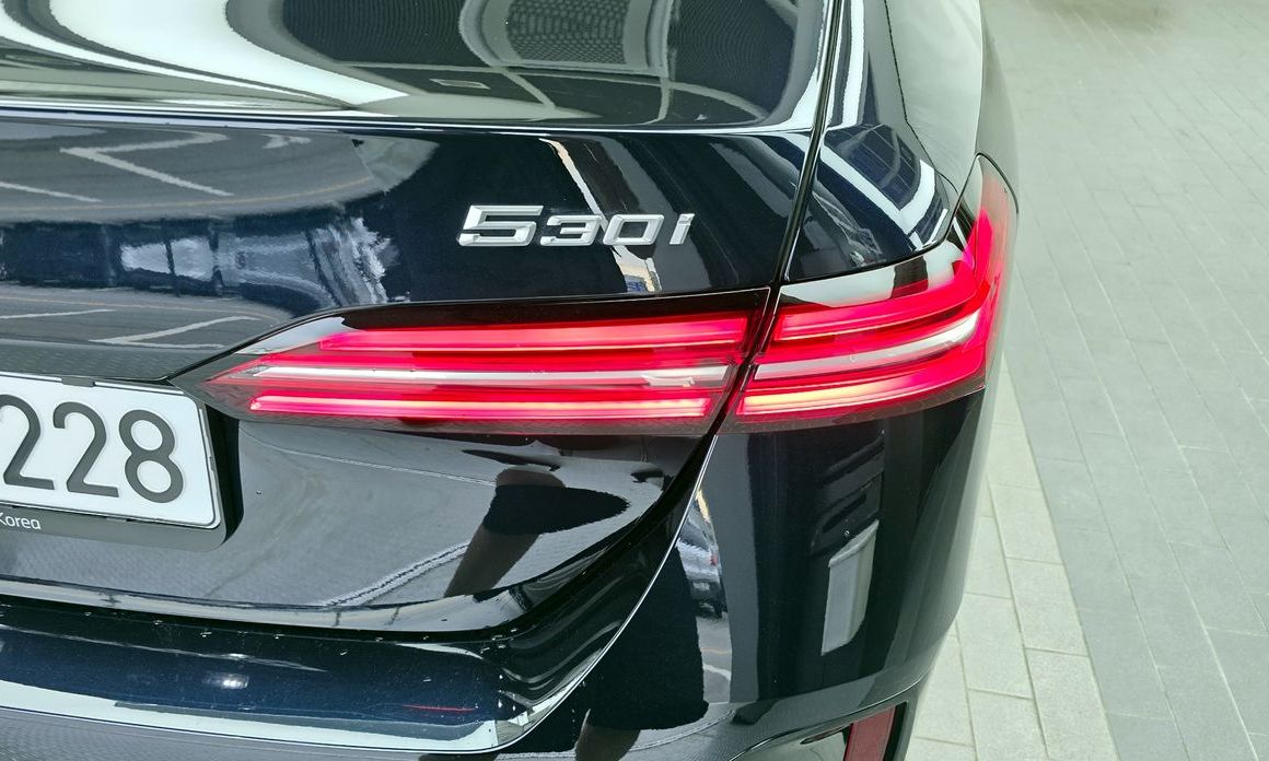 BMW 5-Series 2025