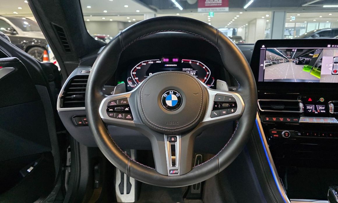 BMW 8-Series 2024