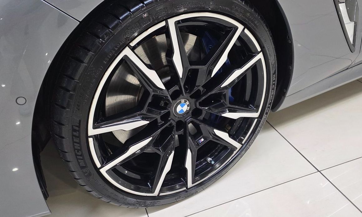 BMW 8-Series 2024