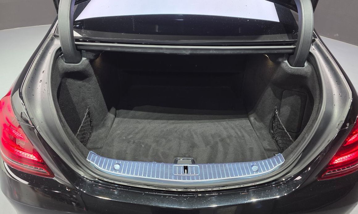 Mercedes-Benz S-Class 2020