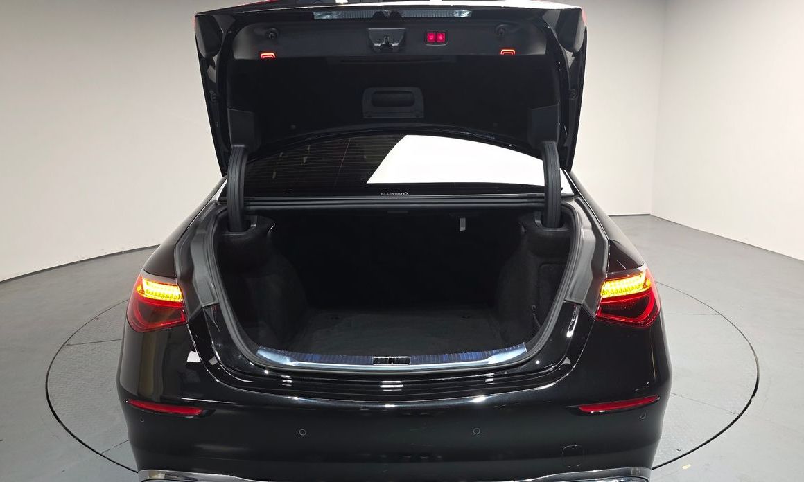 Mercedes-Benz S-Class 2021