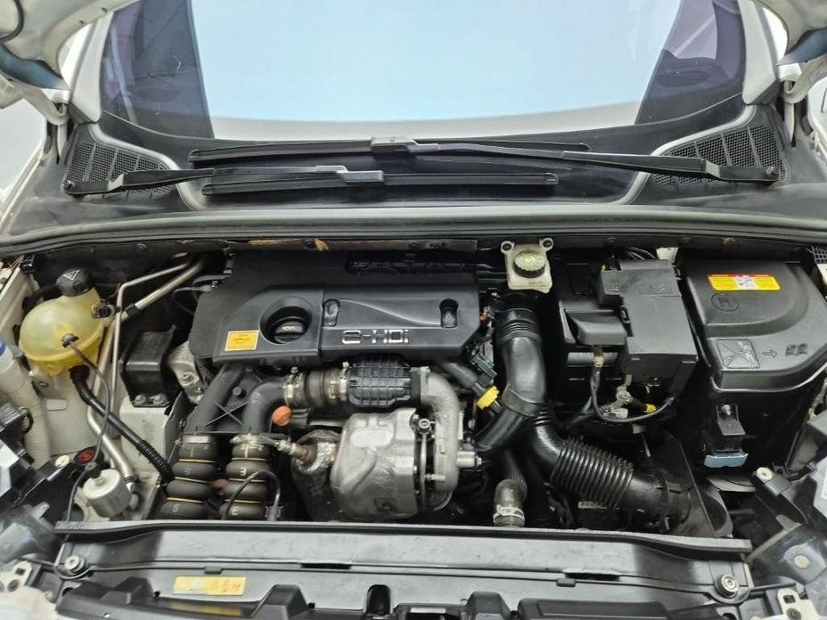Peugeot 308 2014