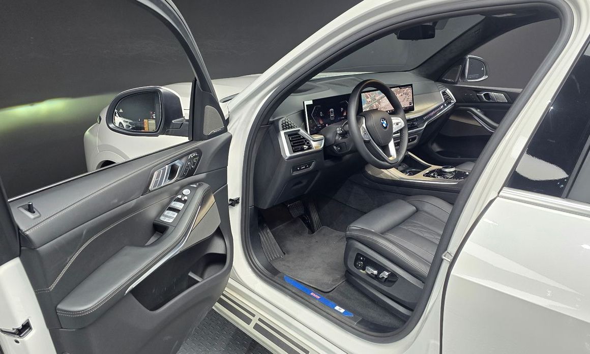 BMW X7 2025