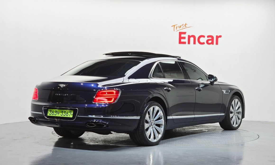 Bentley Flying Spur 2022