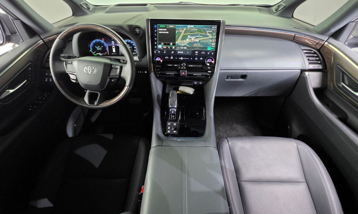 Toyota Alphard 2024