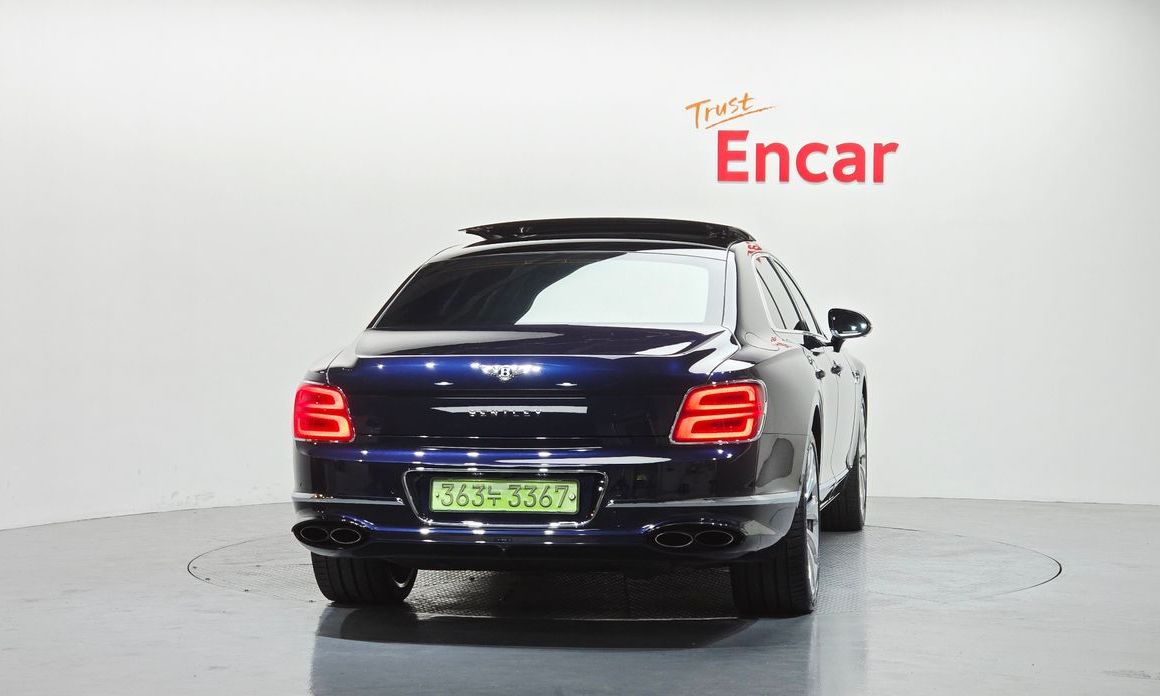 Bentley Flying Spur 2022