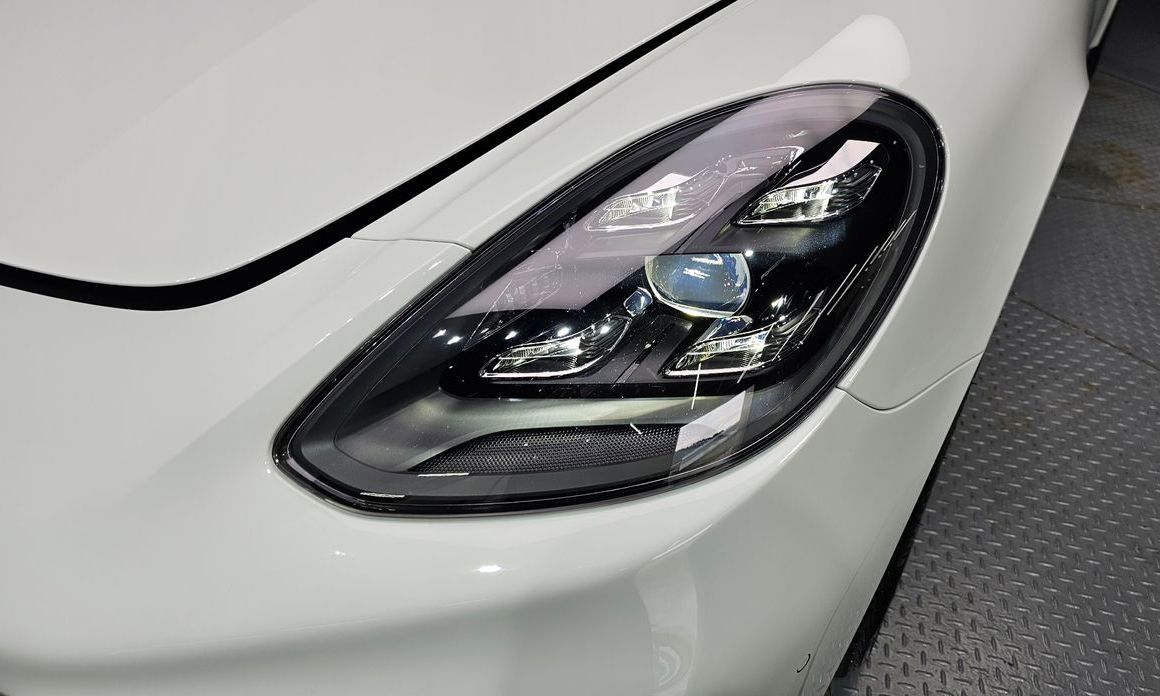 Porsche Panamera 2023