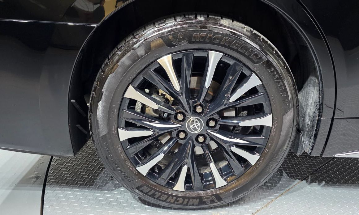 Toyota Alphard 2024