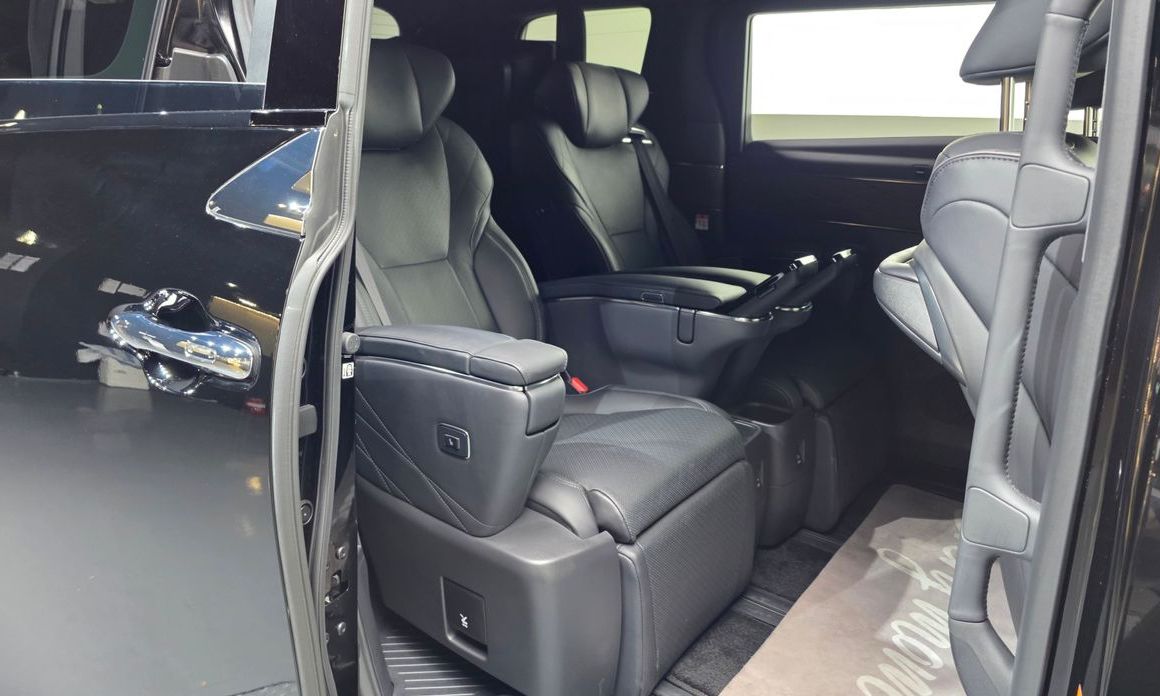 Toyota Alphard 2024