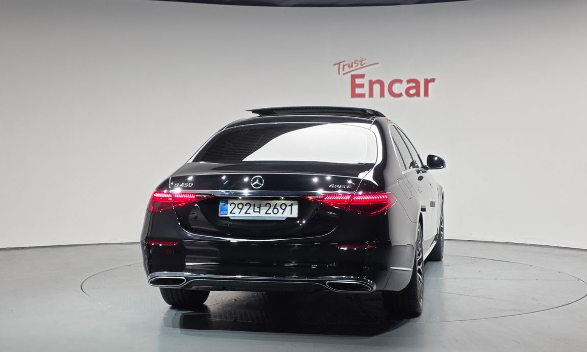 Mercedes-Benz S-Class 2026