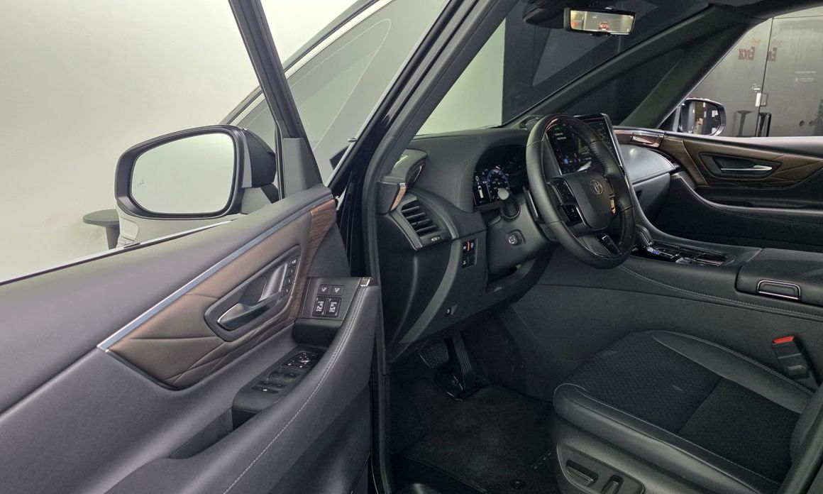 Toyota Alphard 2024
