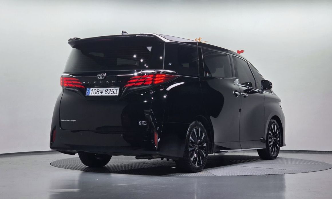 Toyota Alphard 2024