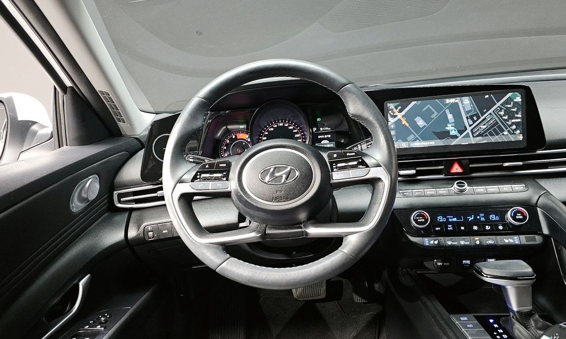 Hyundai AVANTE 2023