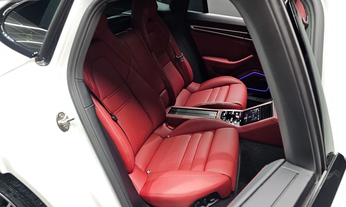 Porsche Panamera 2023