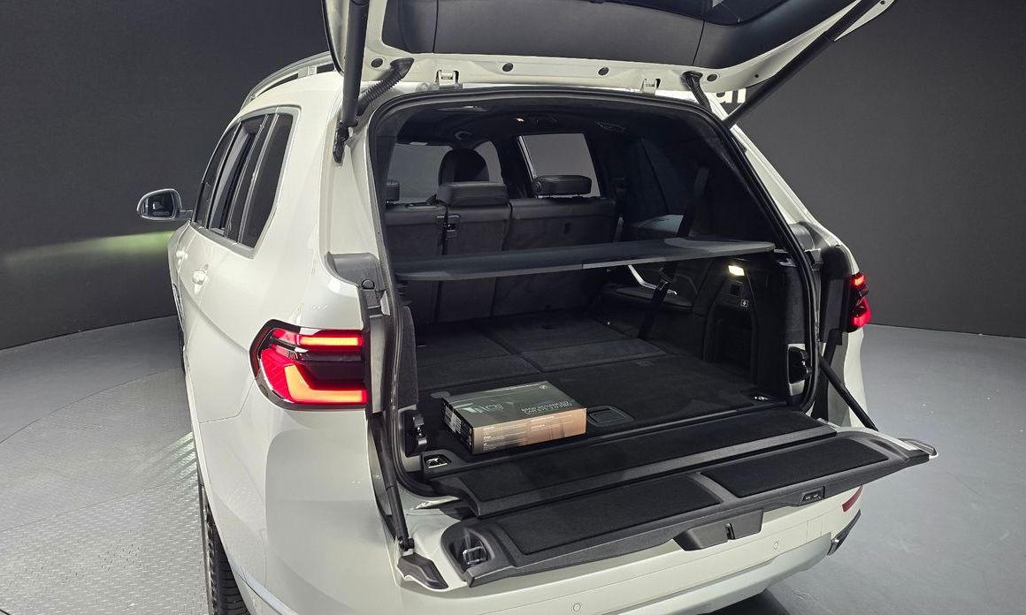 BMW X7 2025