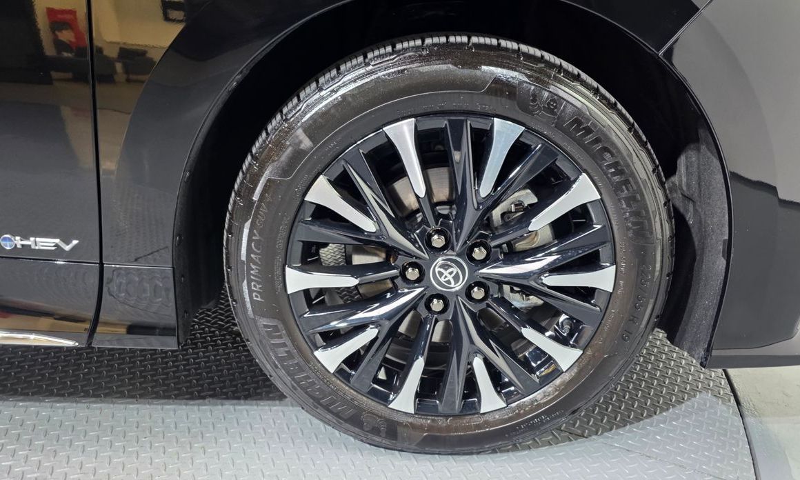 Toyota Alphard 2024