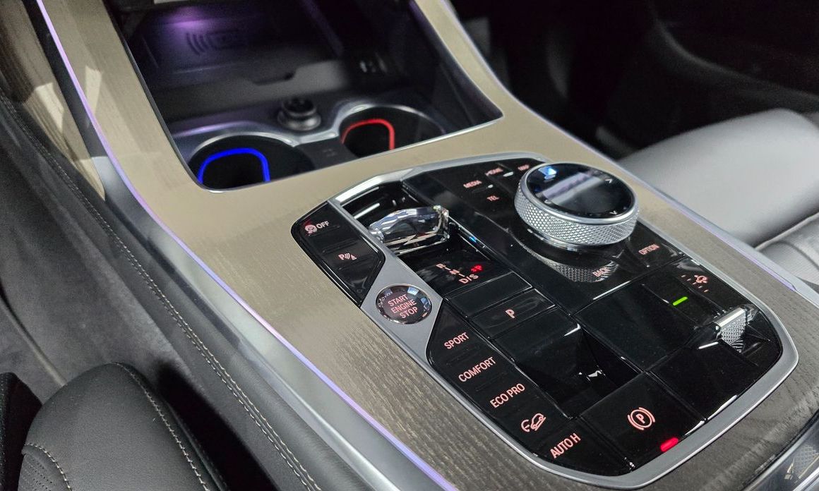 BMW X7 2025