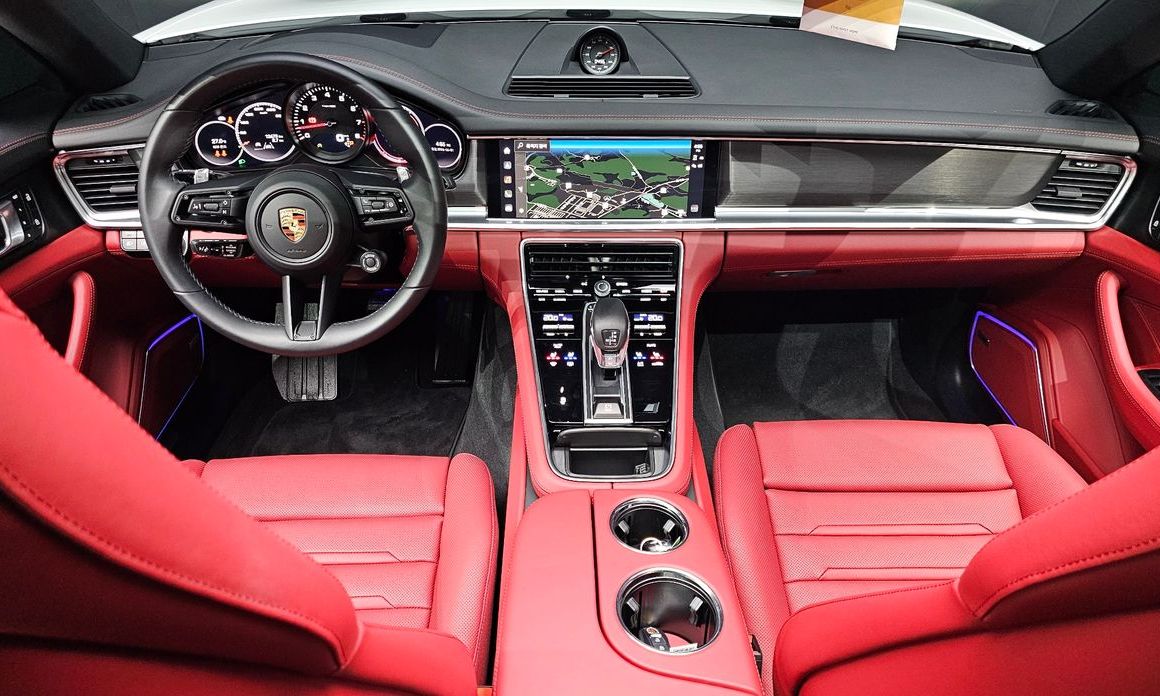 Porsche Panamera 2023