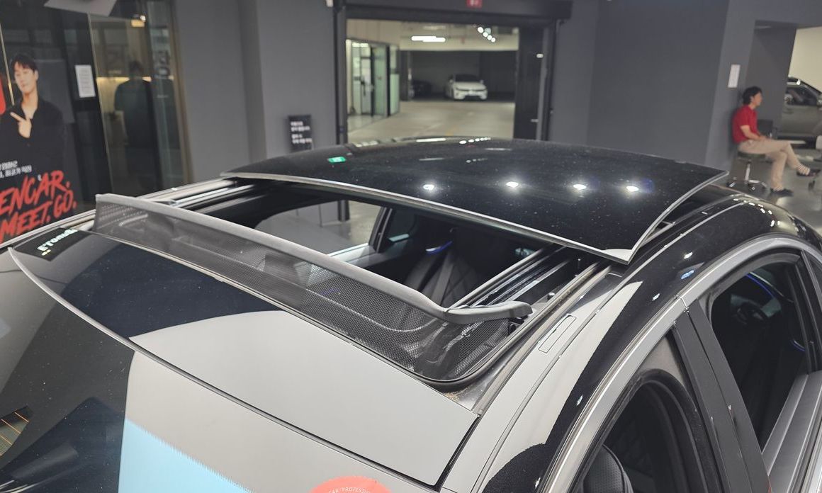 Mercedes-Benz S-Class 2026