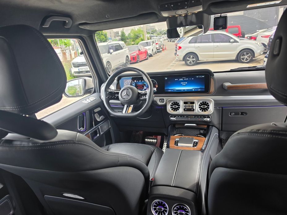 Mercedes-Benz G-Class 2025