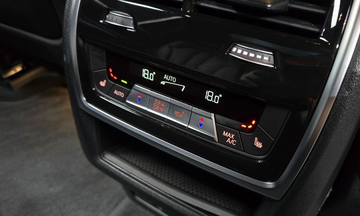 BMW X7 2025