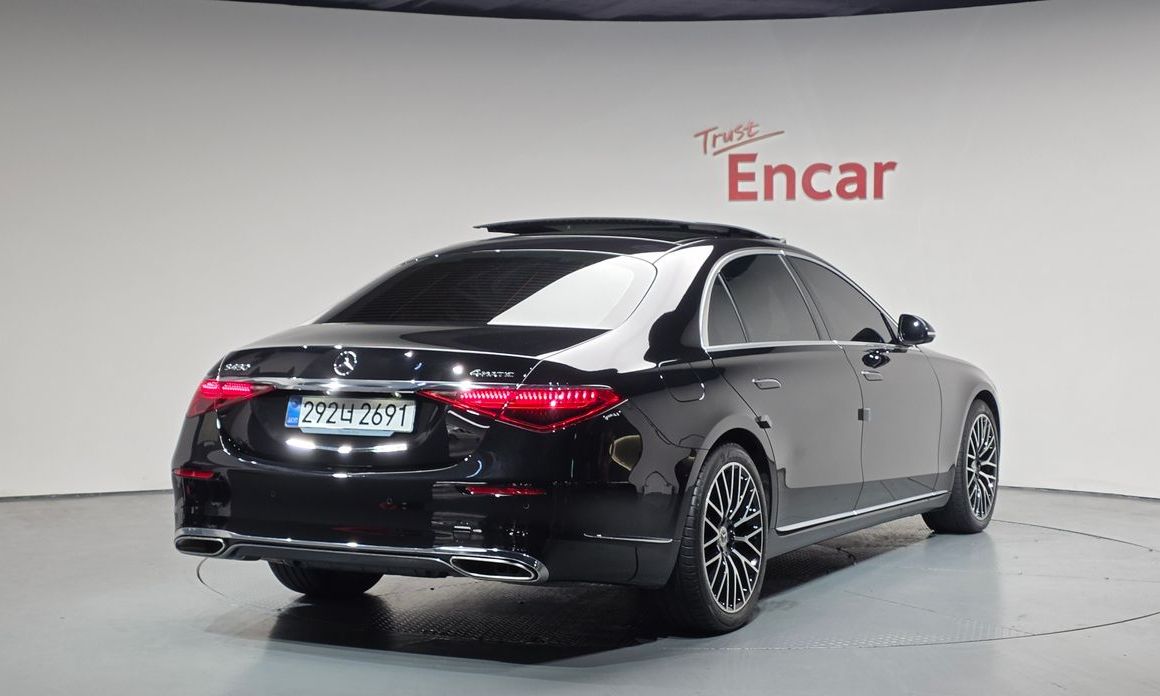 Mercedes-Benz S-Class 2026