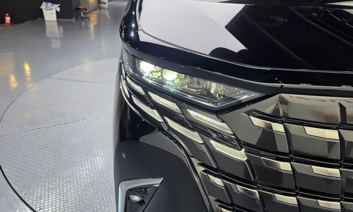 Toyota Alphard 2024