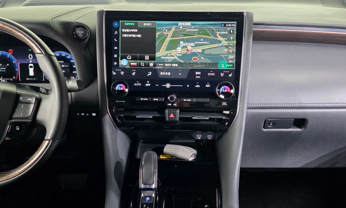 Toyota Alphard 2024