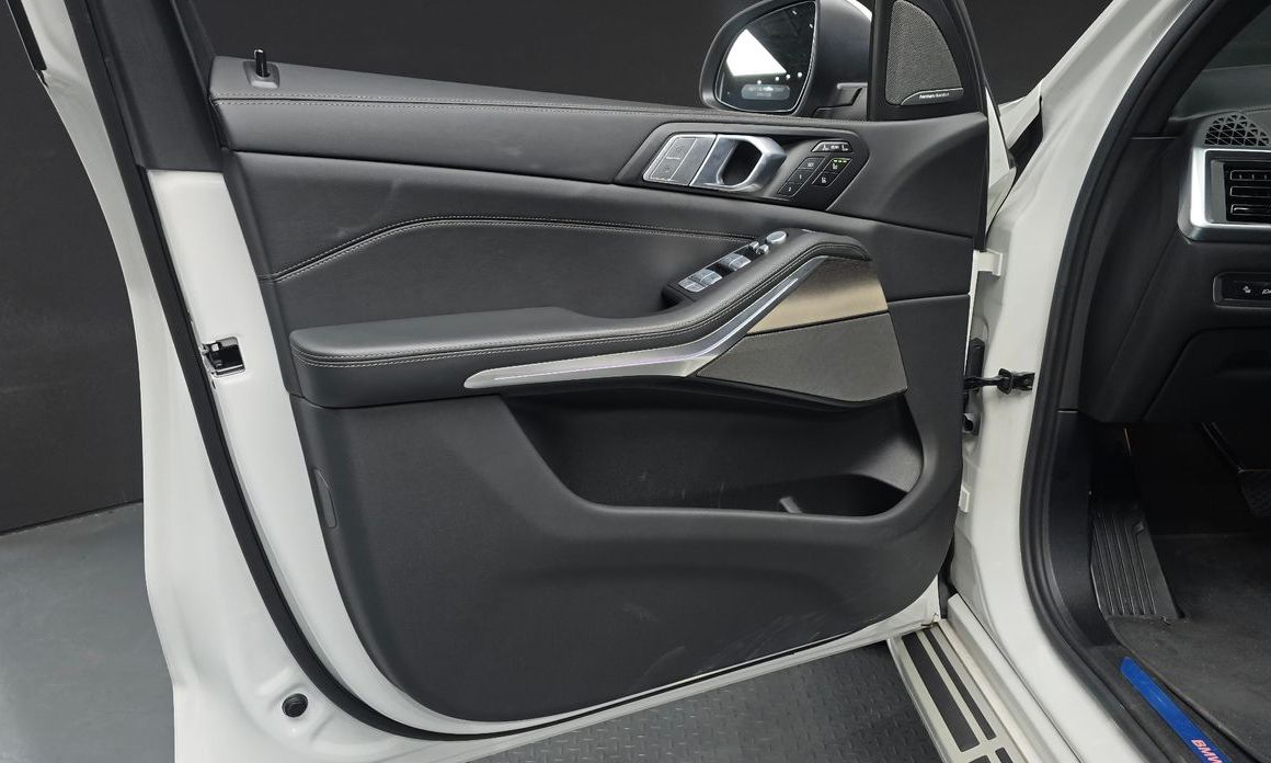 BMW X7 2025