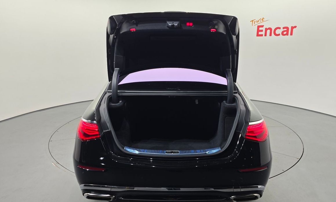 Mercedes-Benz S-Class 2022