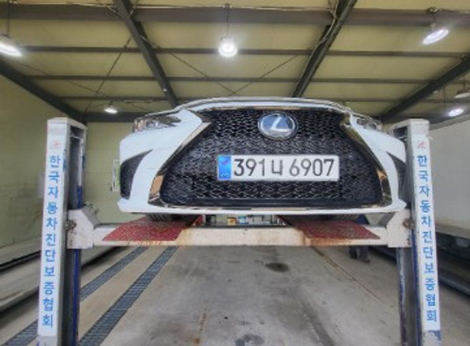 Lexus ES 2024