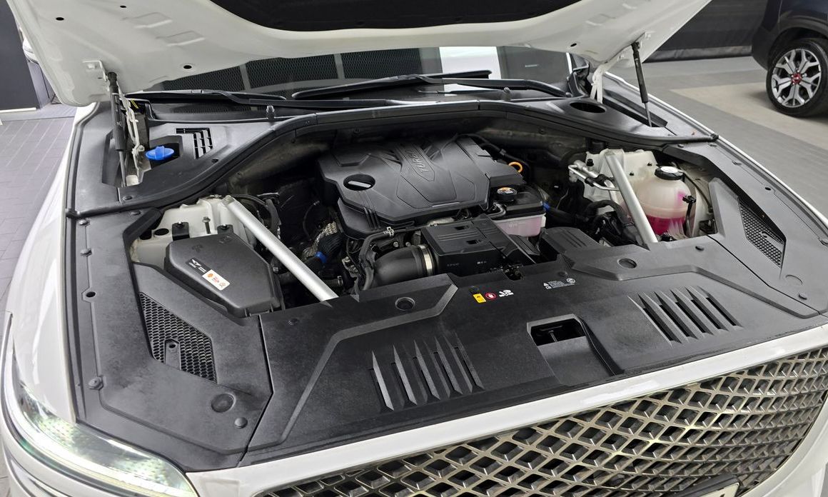 Genesis GV70 2024