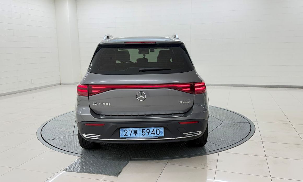 Mercedes-Benz EQB 2026