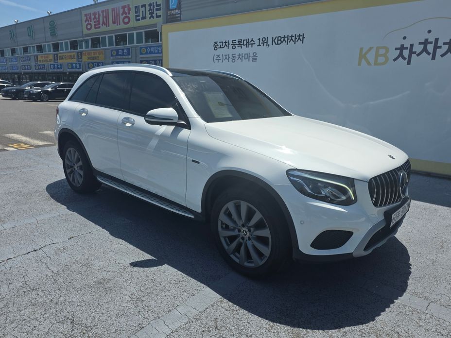 Mercedes-Benz GLC-Class 2019