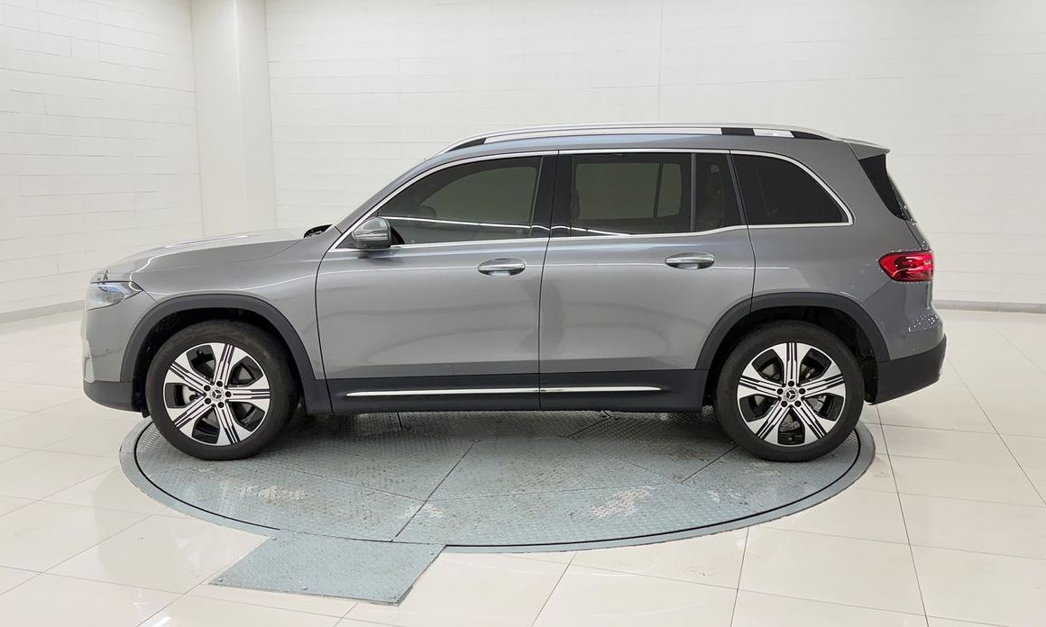 Mercedes-Benz EQB 2026