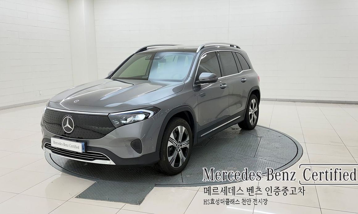 Mercedes-Benz EQB 2026