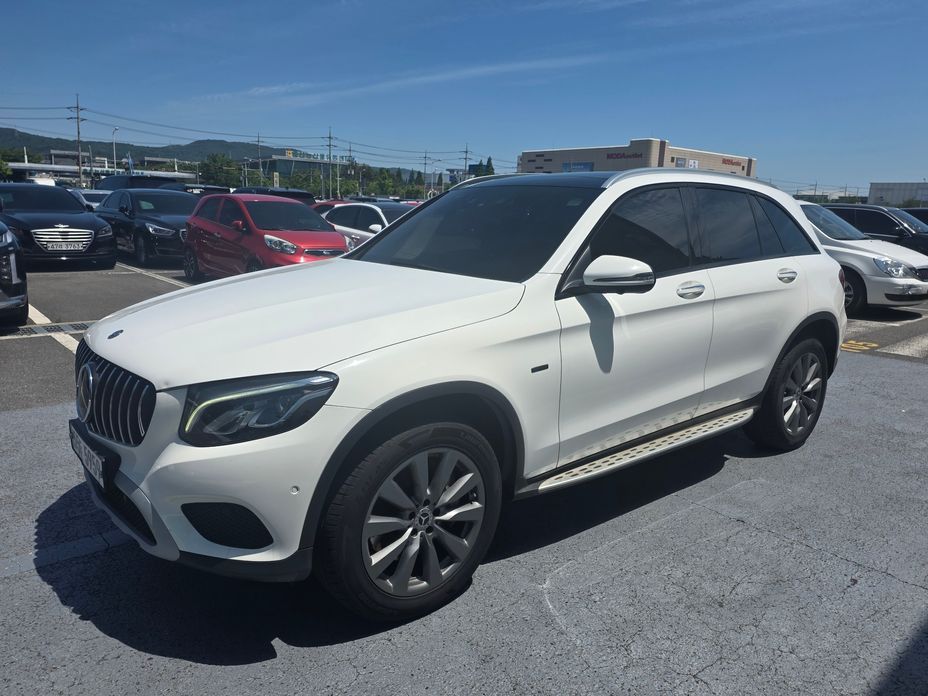 Mercedes-Benz GLC-Class 2019
