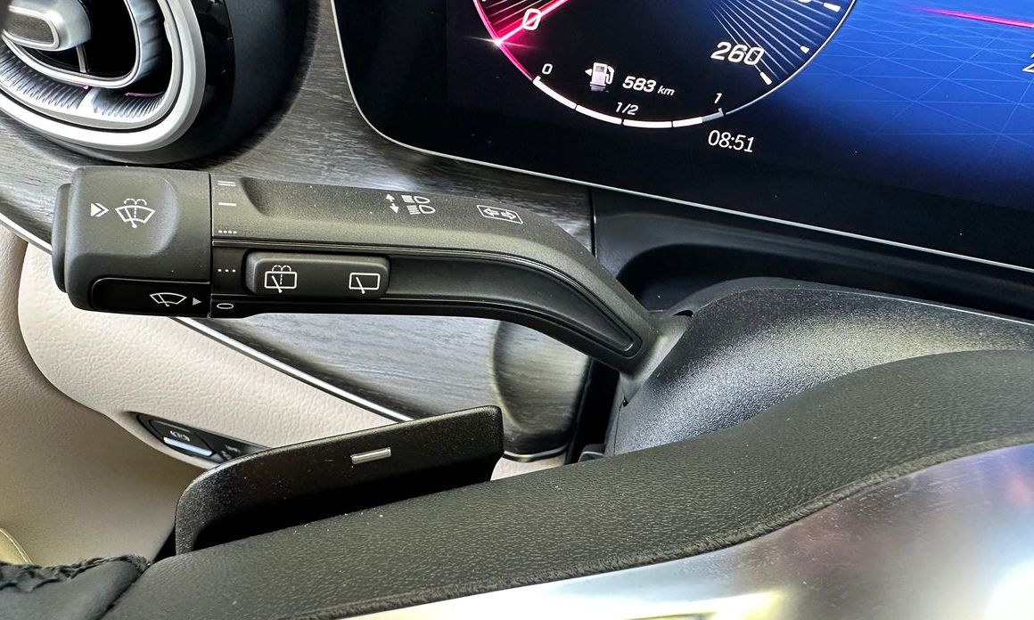 Mercedes-Benz V-Class 2025