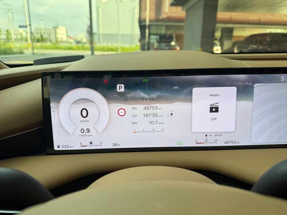 Genesis G80 2025