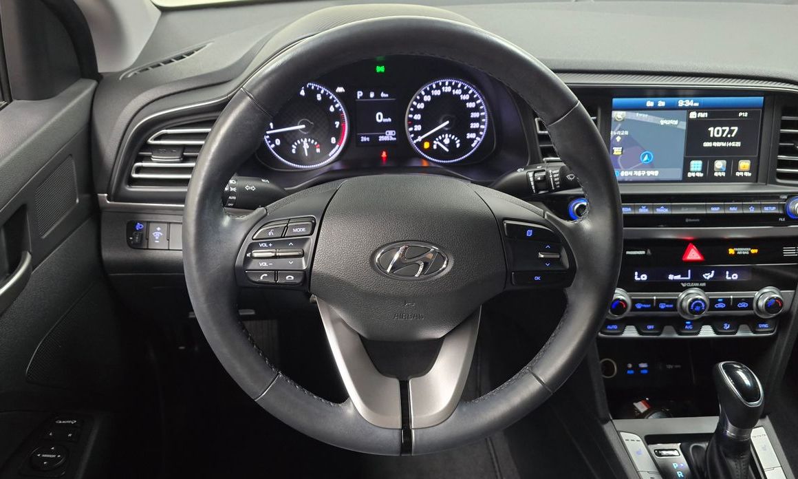 Hyundai AVANTE 2019
